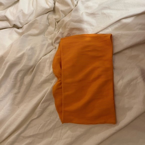 Aritzia cropped tube top - Picture 2 of 2